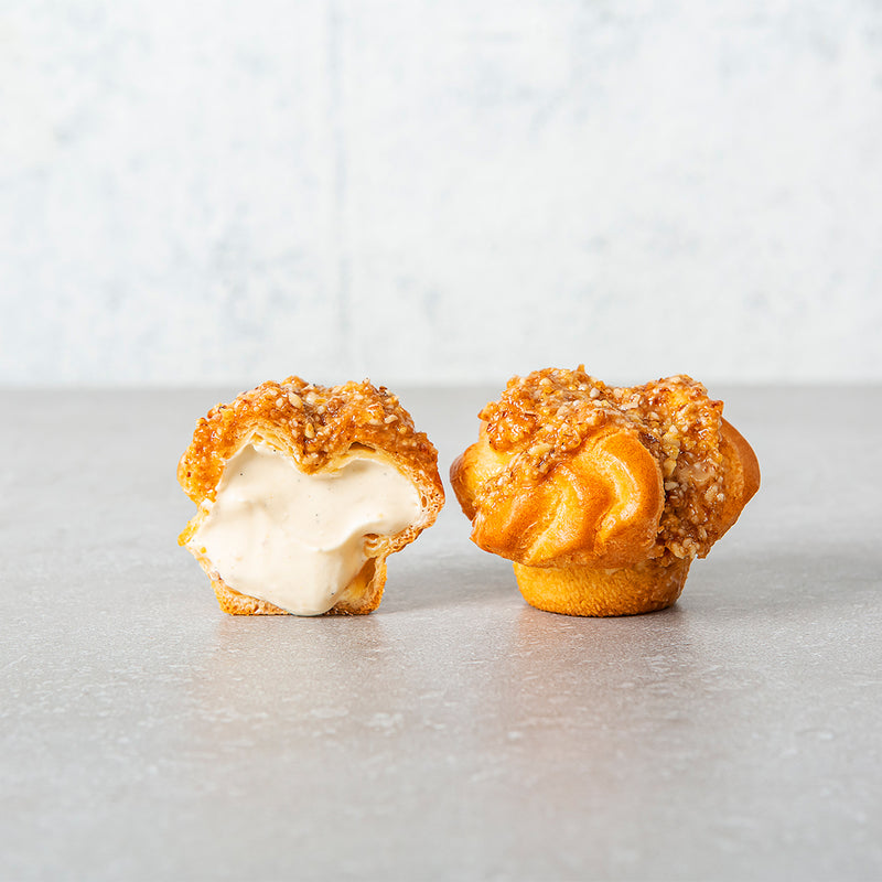 Caramelized almond cream puff